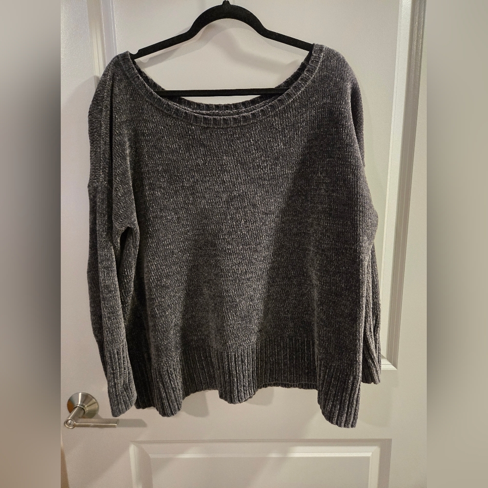 Hollister Charcoal Women's Crew Neck Sweater
